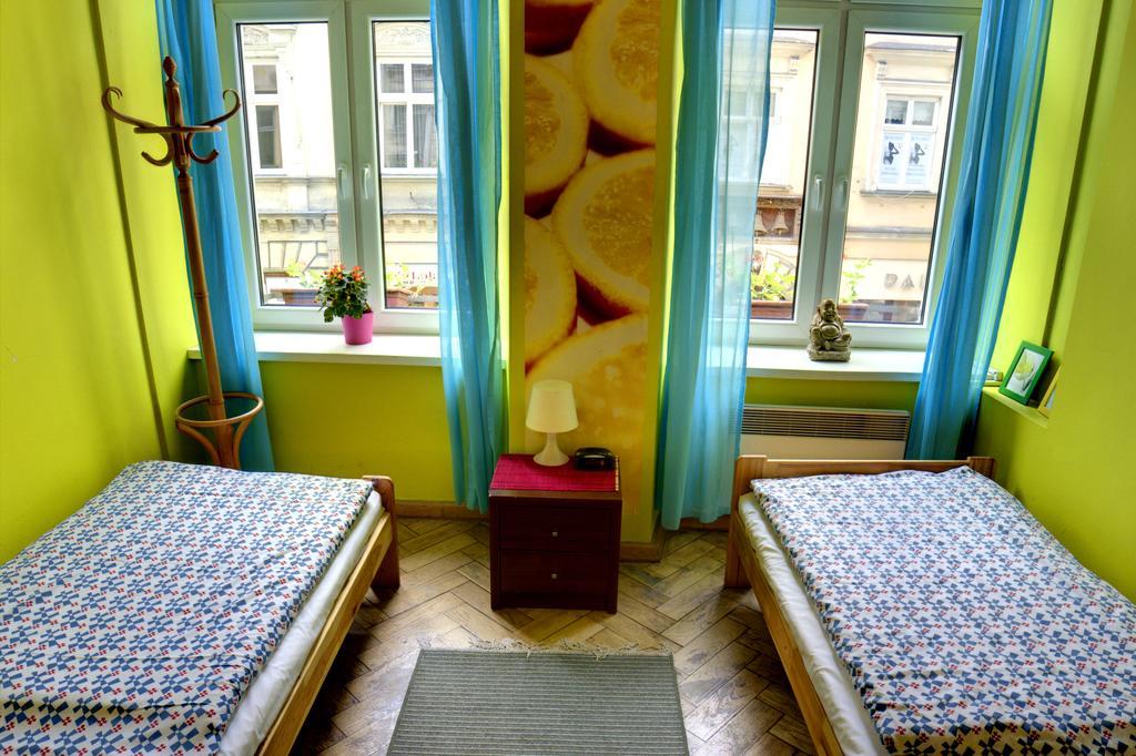 Tutti Frutti Hostel คราคูฟ ภายนอก รูปภาพ