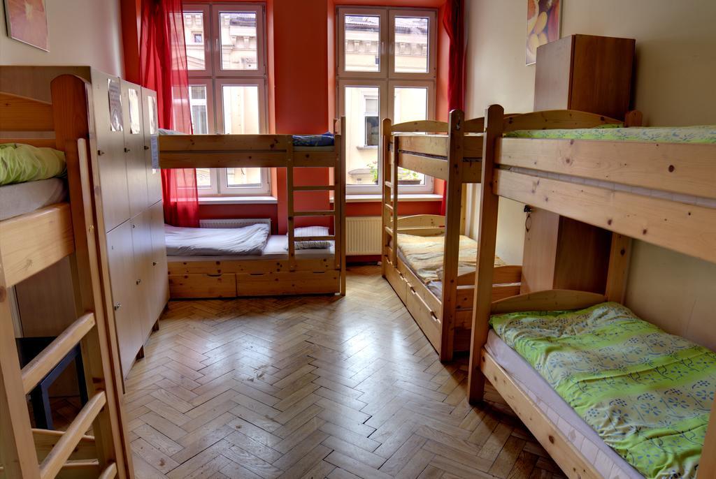 Tutti Frutti Hostel คราคูฟ ภายนอก รูปภาพ