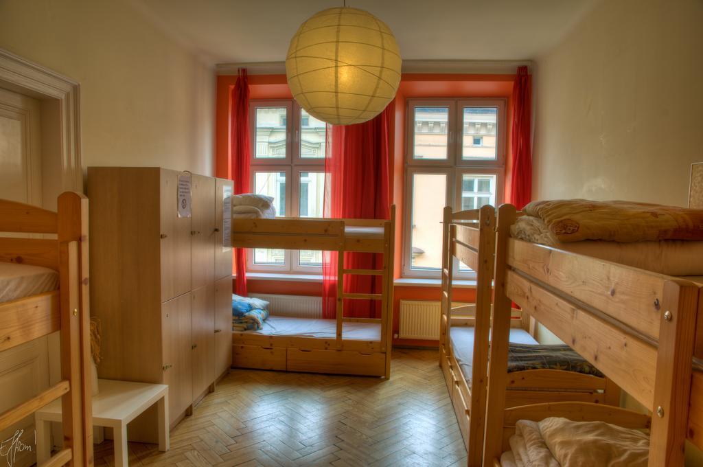 Tutti Frutti Hostel คราคูฟ ภายนอก รูปภาพ