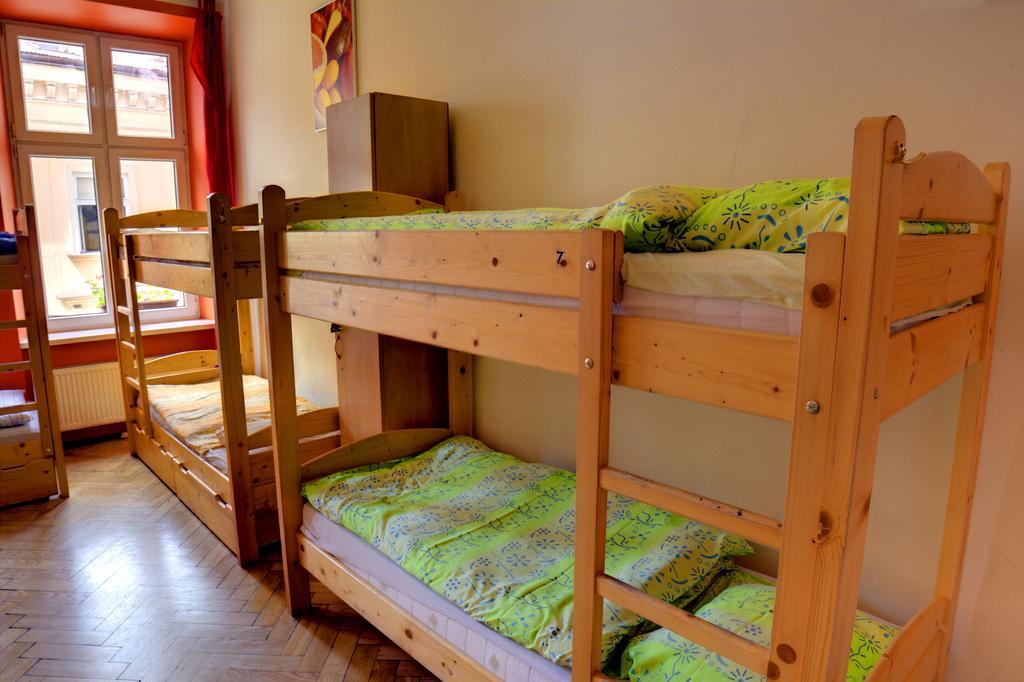 Tutti Frutti Hostel คราคูฟ ภายนอก รูปภาพ